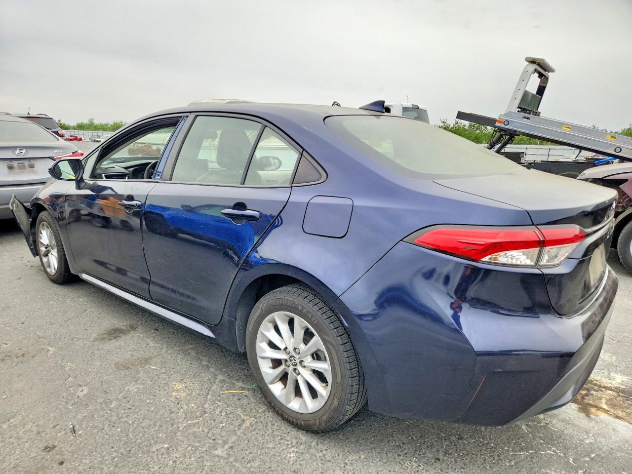 2020 Toyota Corolla Le - Фото 2