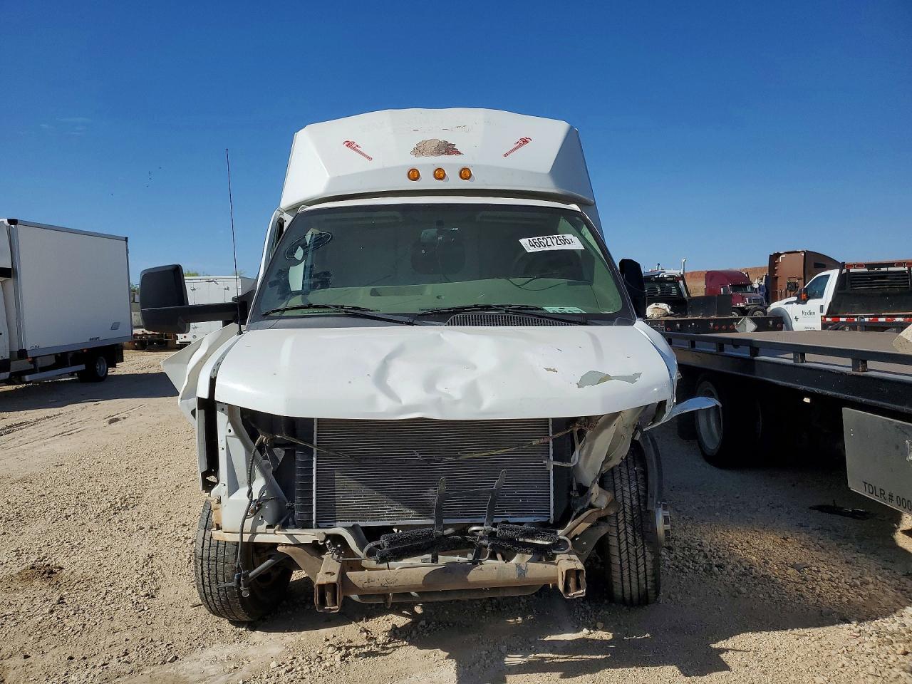 2014 Chevrolet Express Utility / Service Truck - Image 5