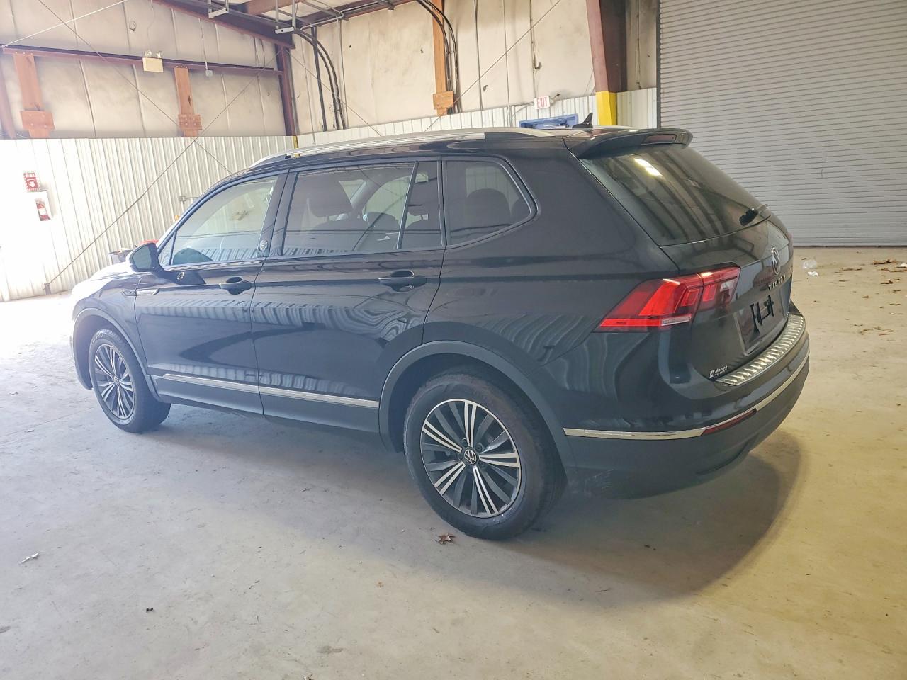 2024 Volkswagen Tiguan Wolfsburg - Фото 2