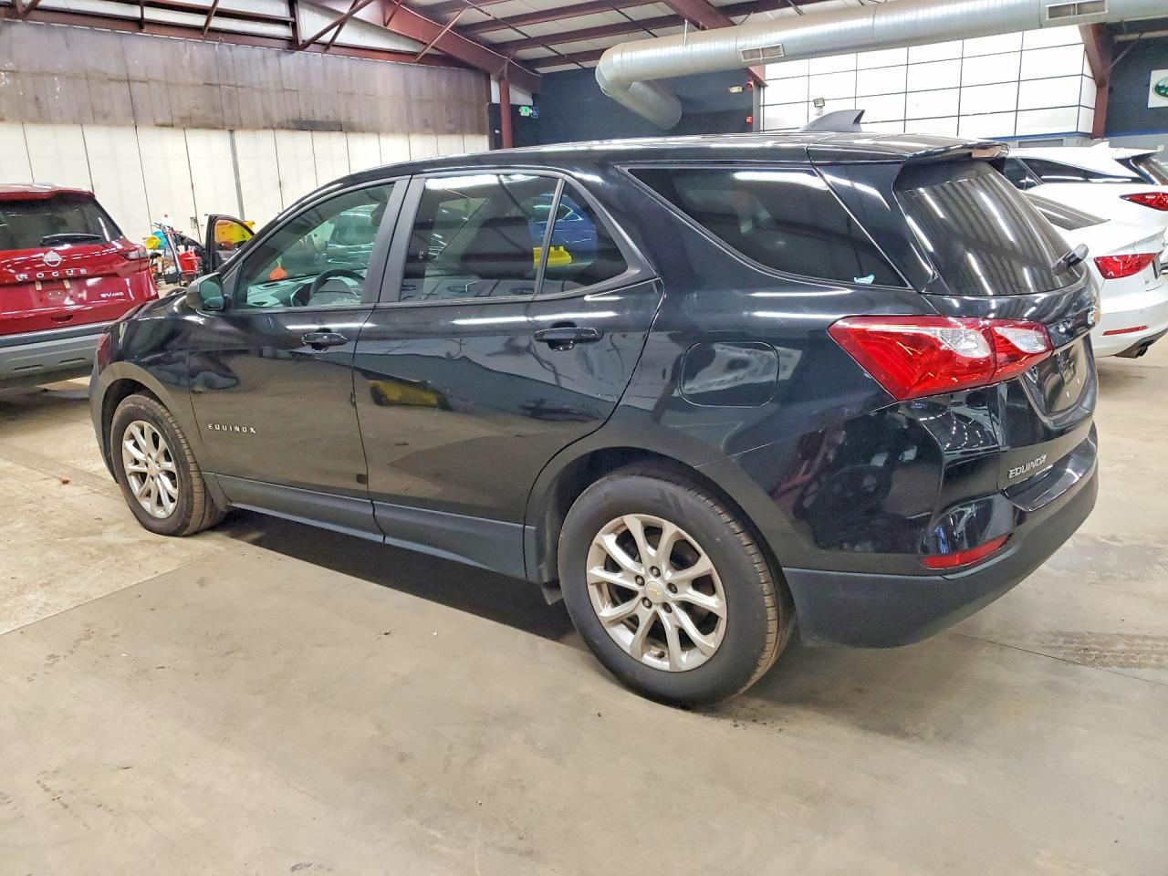2021 Chevrolet Equinox Ls - Image 2