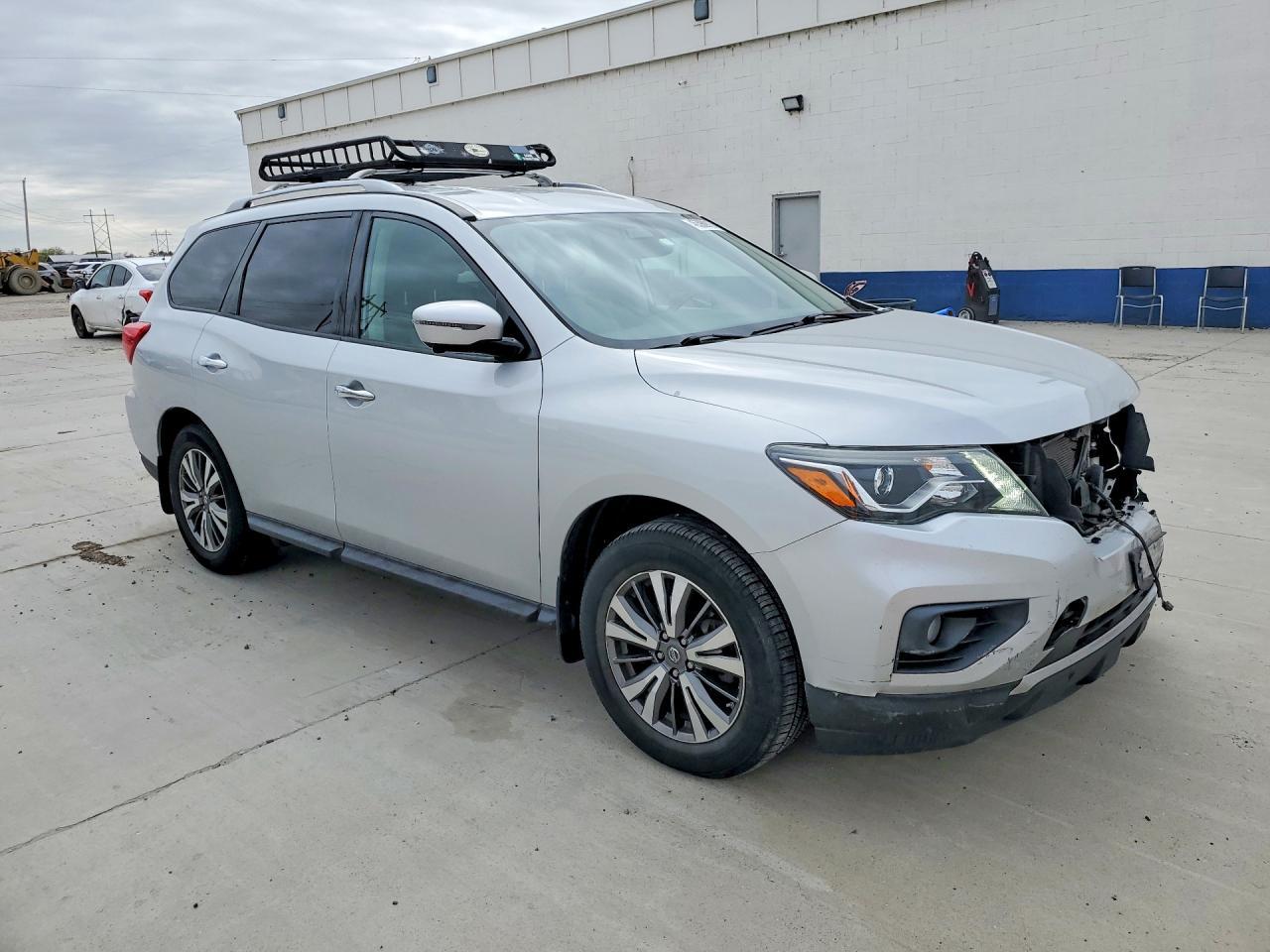 2017 Nissan Pathfinder Sl - Фото 4
