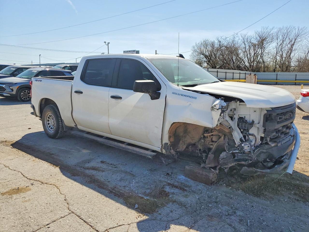 2025 Chevrolet Silverado K1500 - Фото 4