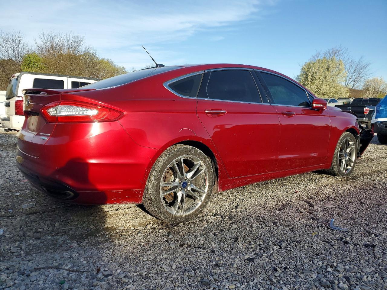 2016 Ford Fusion Titanium - Image 3