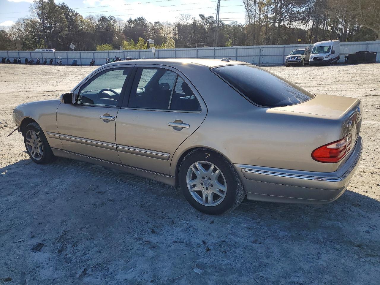 2002 Mercedes-Benz E 320 - Фото 2
