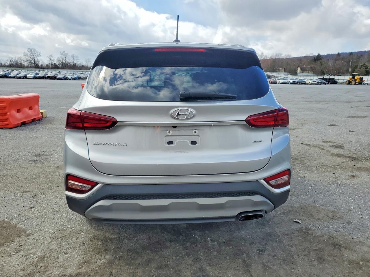 2020 Hyundai Santa Fe Se - Фото 6