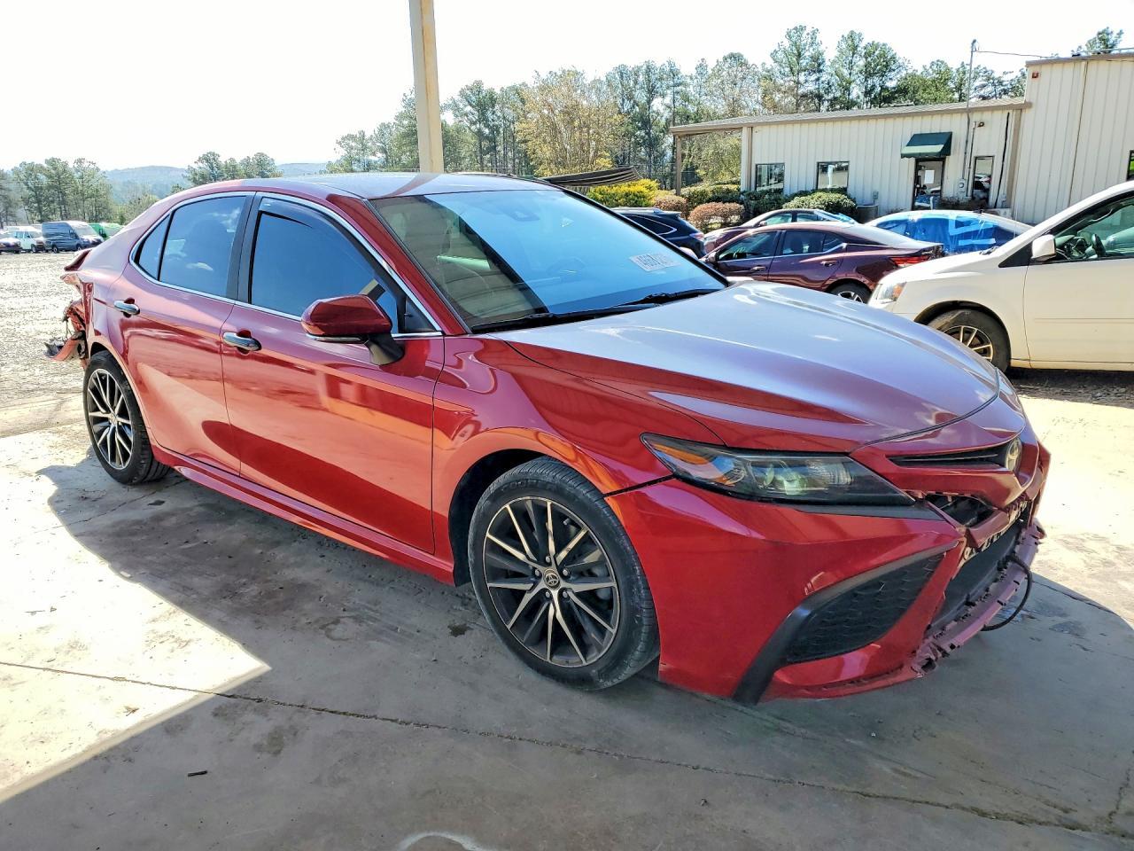2021 Toyota Camry Se - Фото 4