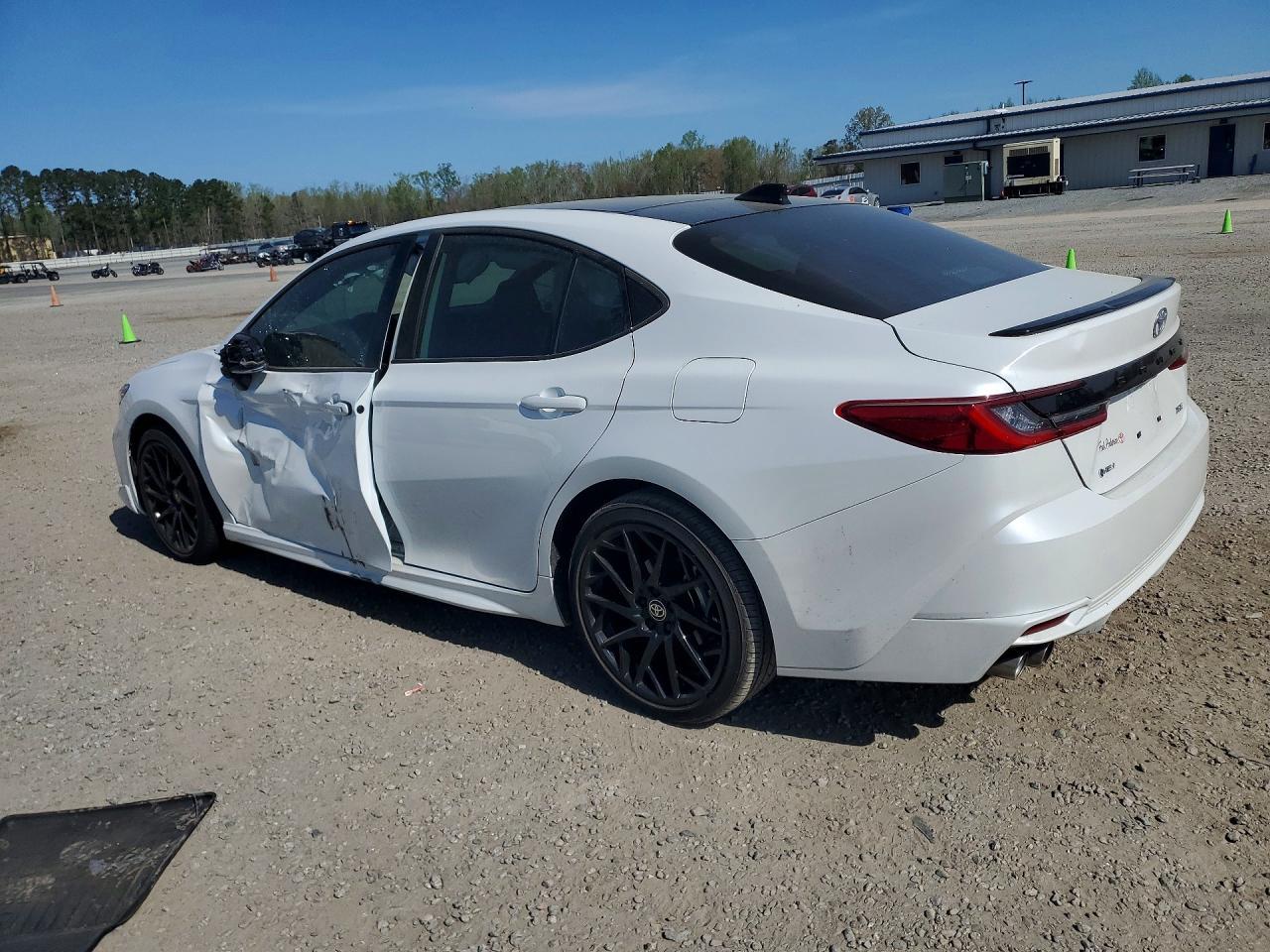 2026 Toyota Camry Xse - Фото 2