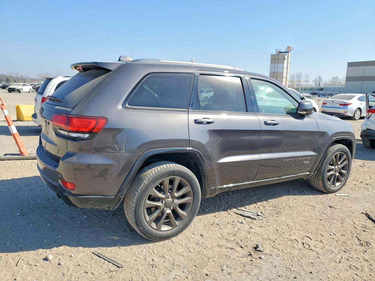 2016 Jeep Grand Cherokee Limited - Фото 3