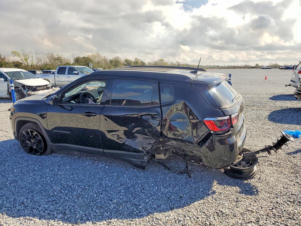 2026 Jeep Compass Latitude - Фото 2