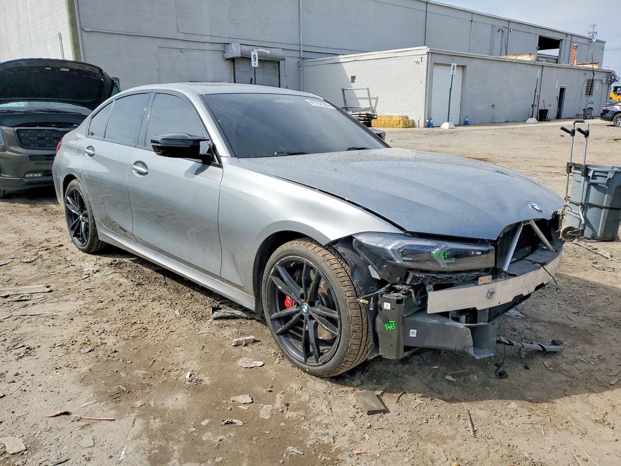 2023 BMW M340Xi - Image 4