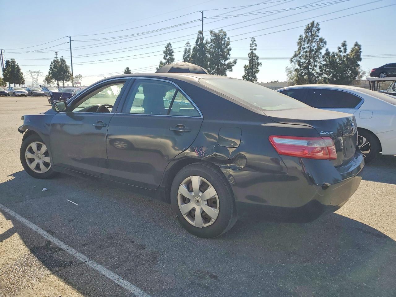 2009 Toyota Camry Base - Фото 2