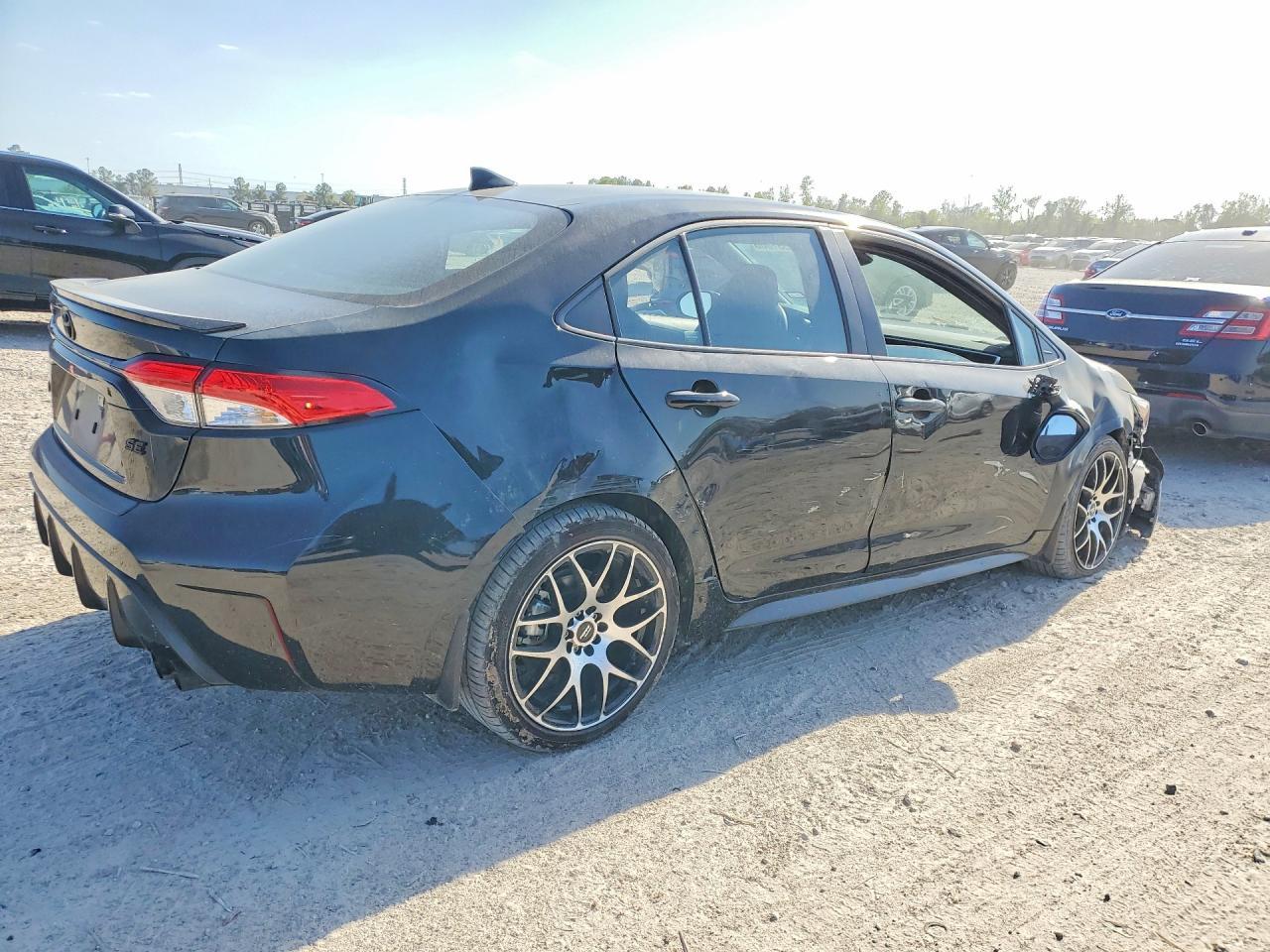 2024 Toyota Corolla Se - Фото 3