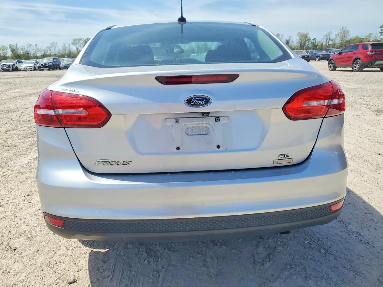 2018 Ford Focus Se - Image 6