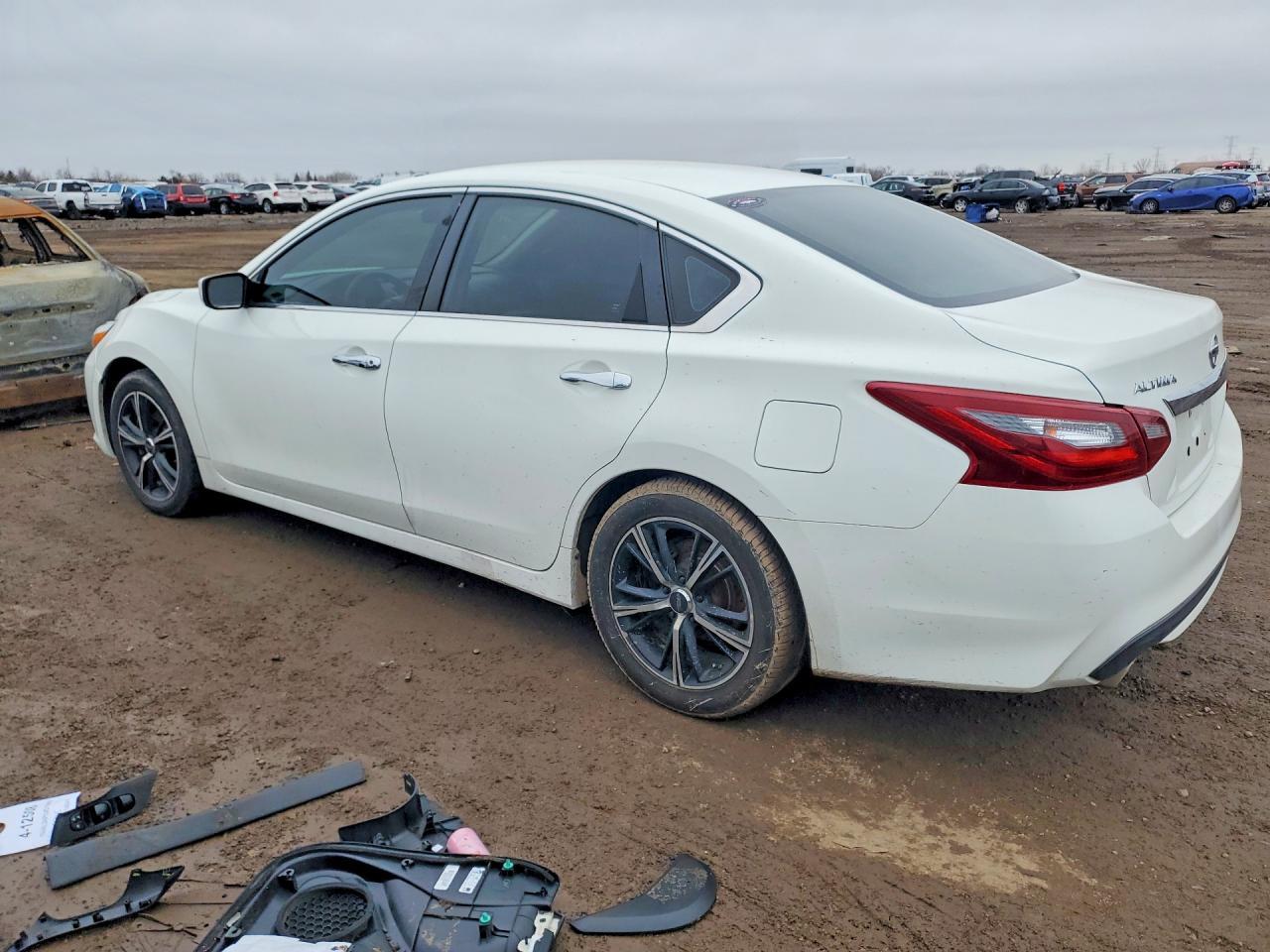 2018 Nissan Altima 2.5 S - Image 2