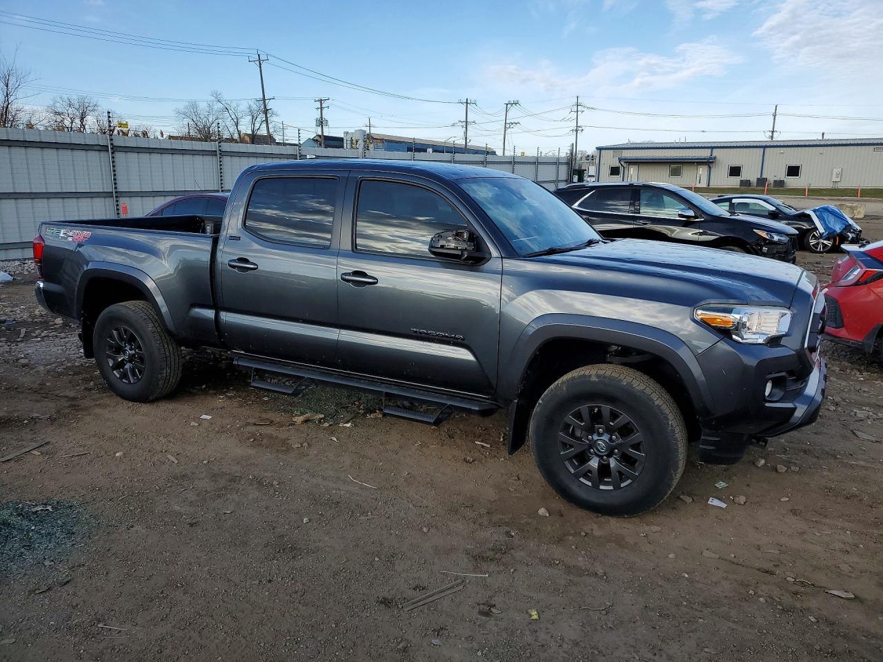 2021 Toyota Tacoma Sr5 V6 - Image 4