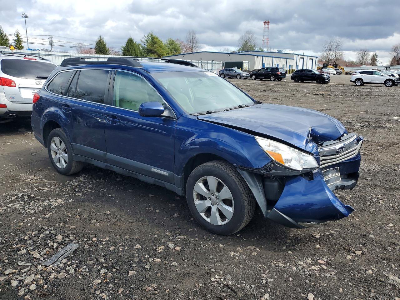 2010 Subaru Outback 2.5I Premium - Image 4