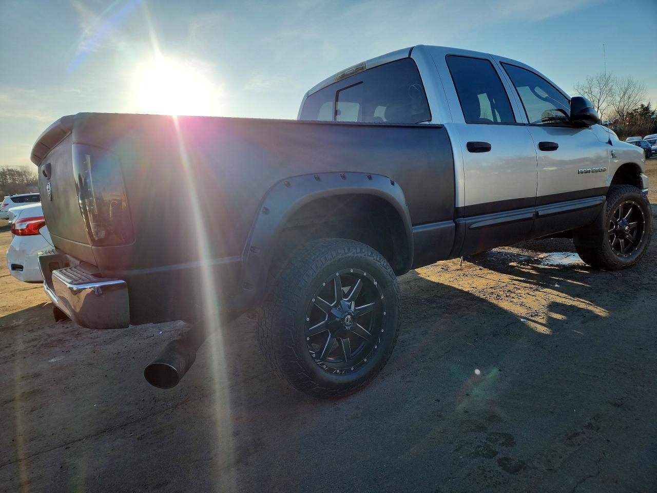 2006 Dodge Ram 2500 St - Image 3