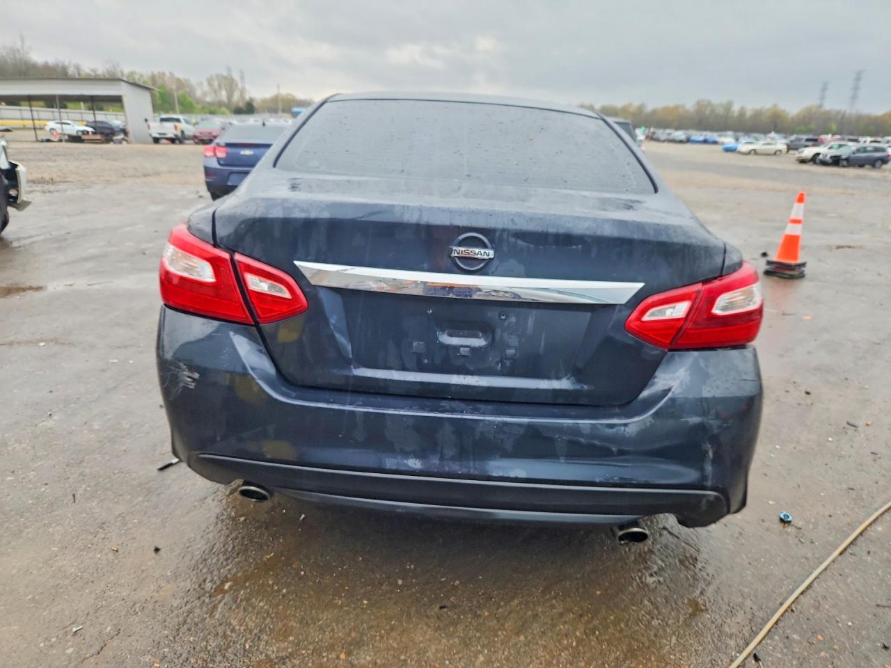 2016 Nissan Altima 2.5 S - Фото 6