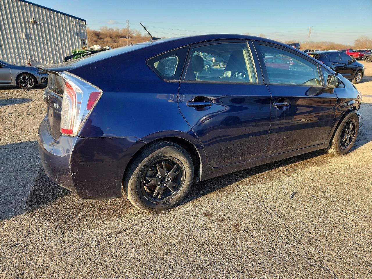 2013 Toyota Prius Three - Фото 3