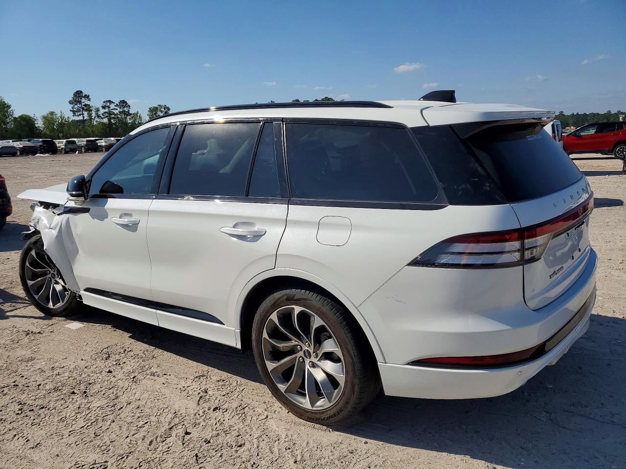2025 Lincoln Aviator - Фото 2