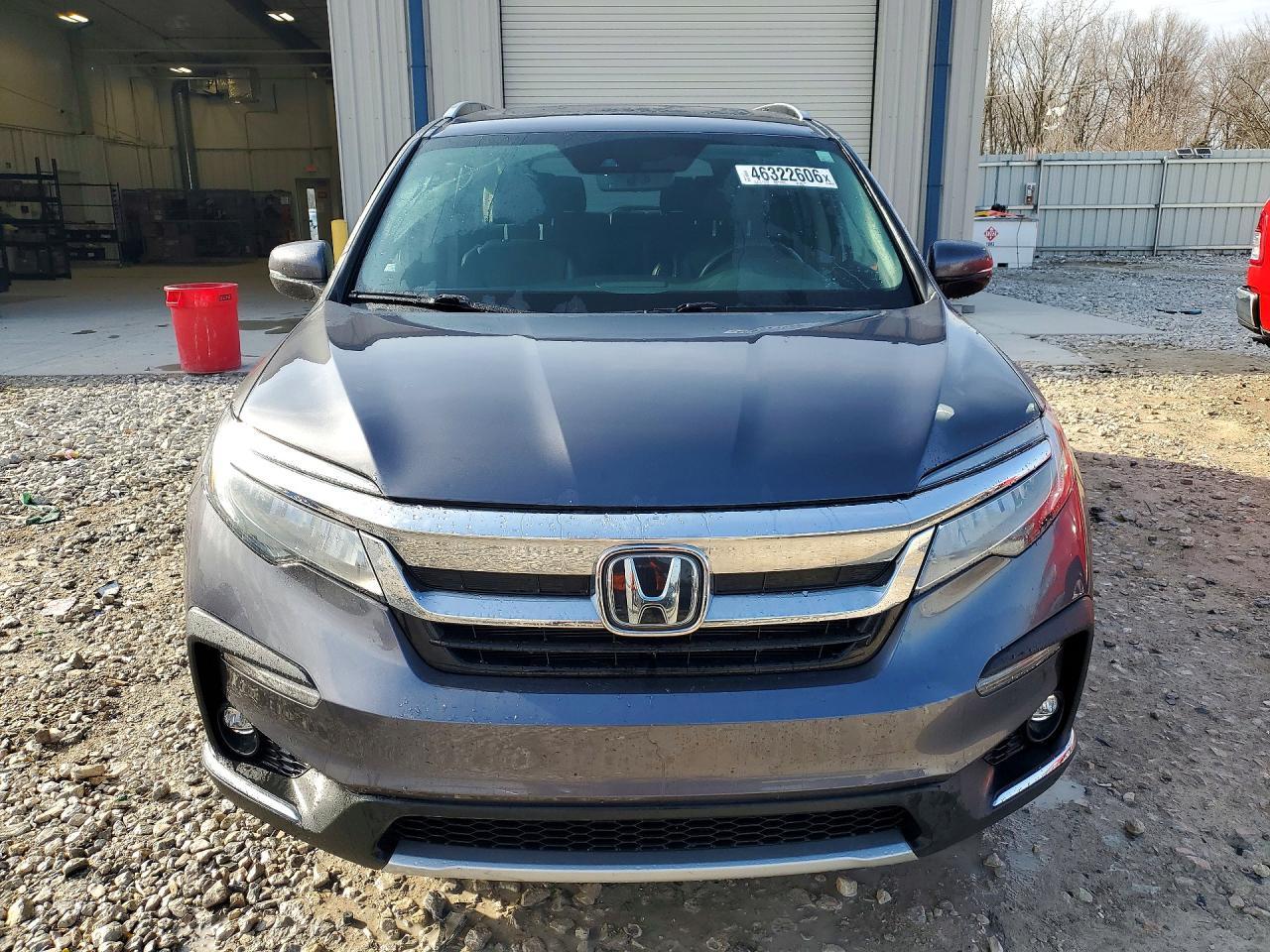 2021 Honda Pilot Touring - Image 5