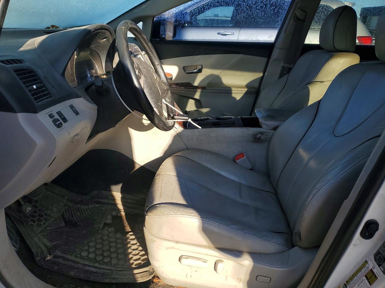 2010 Toyota Venza - Image 7