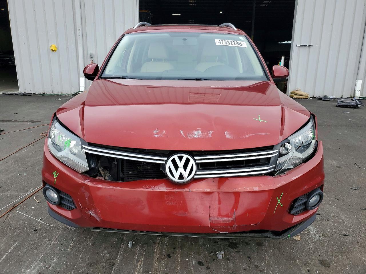 2015 Volkswagen Tiguan S - Image 5