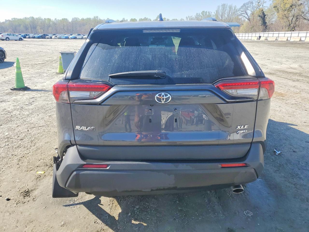 2024 Toyota Rav4 Xle - Image 6