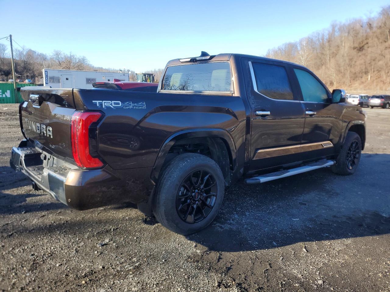 2024 Toyota Tundra 1794 Edition Hv - Image 3