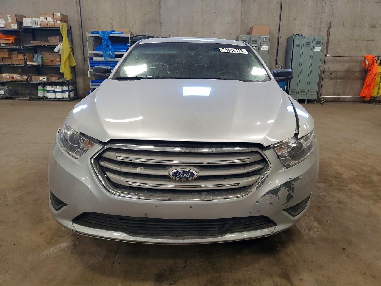 2016 Ford Taurus Se - Фото 5