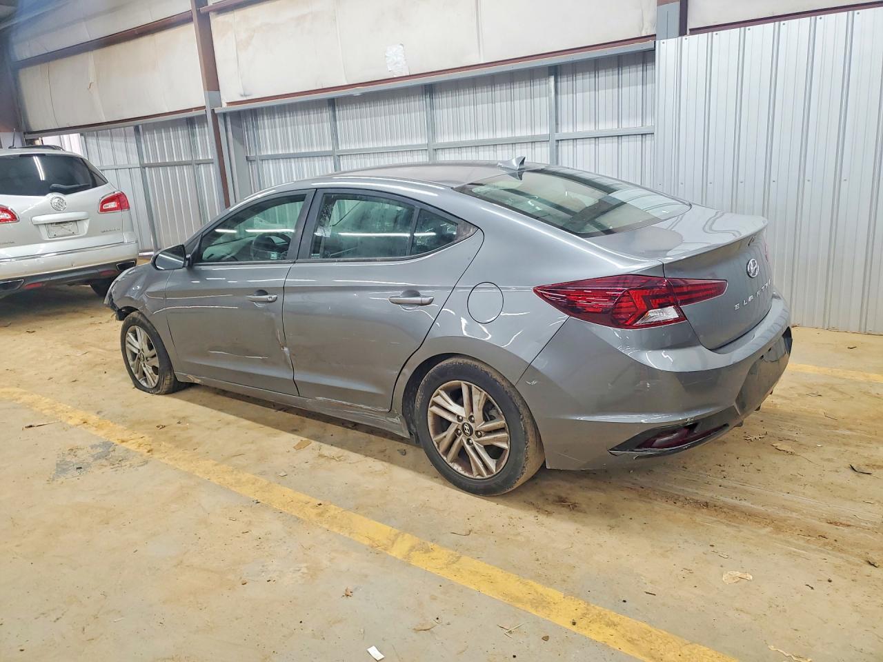2019 Hyundai Elantra Sel - Image 2