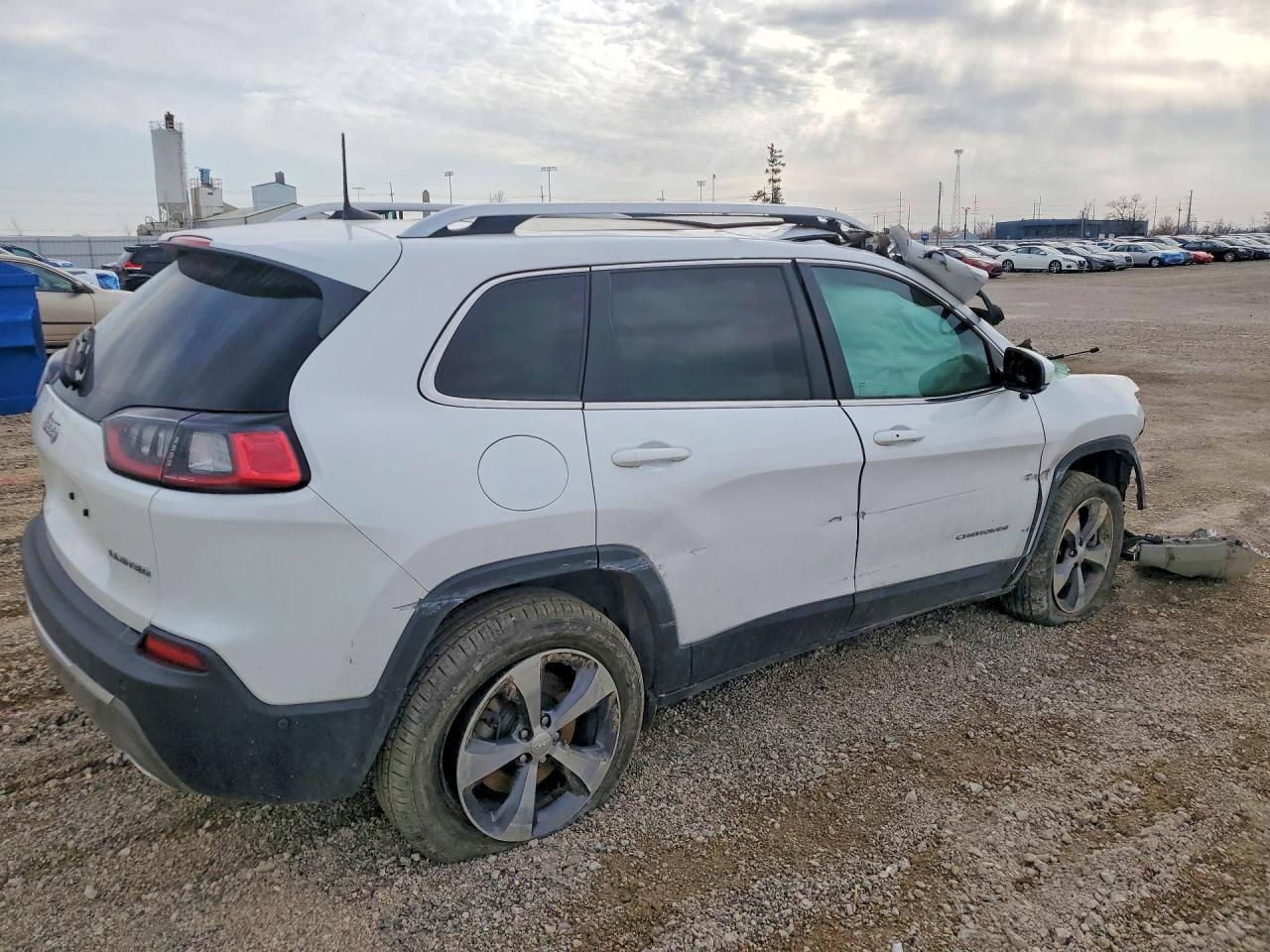 2019 Jeep Cherokee Limited - Image 3
