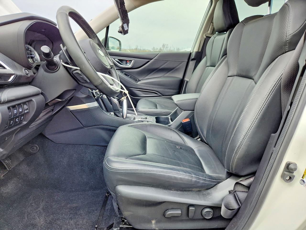 2023 Subaru Forester Touring - Фото 7