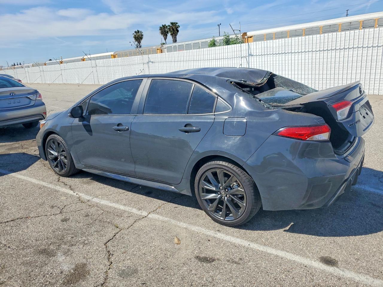 2025 Toyota Corolla Se - Image 2
