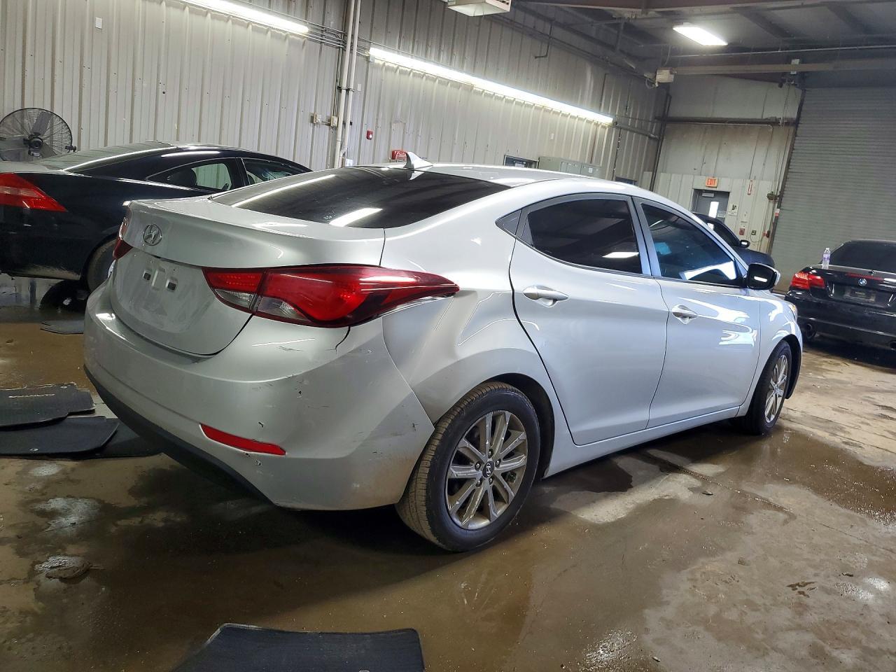 2014 Hyundai Elantra Se - Фото 3