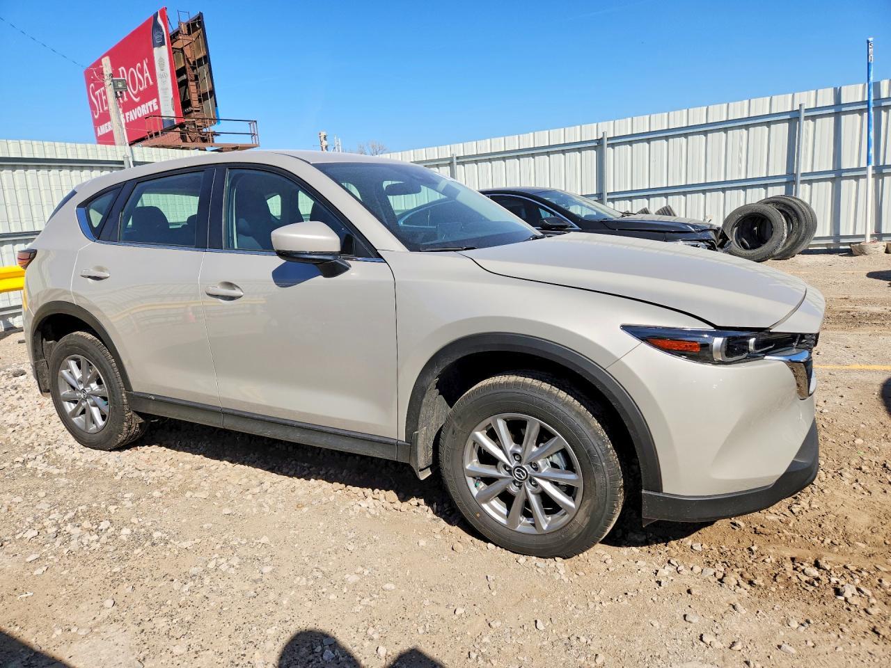 2025 Mazda Cx-5 - Image 4