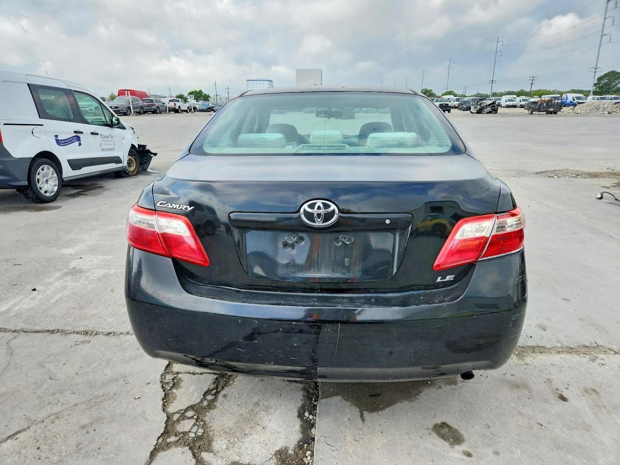 2008 Toyota Camry Le - Image 6