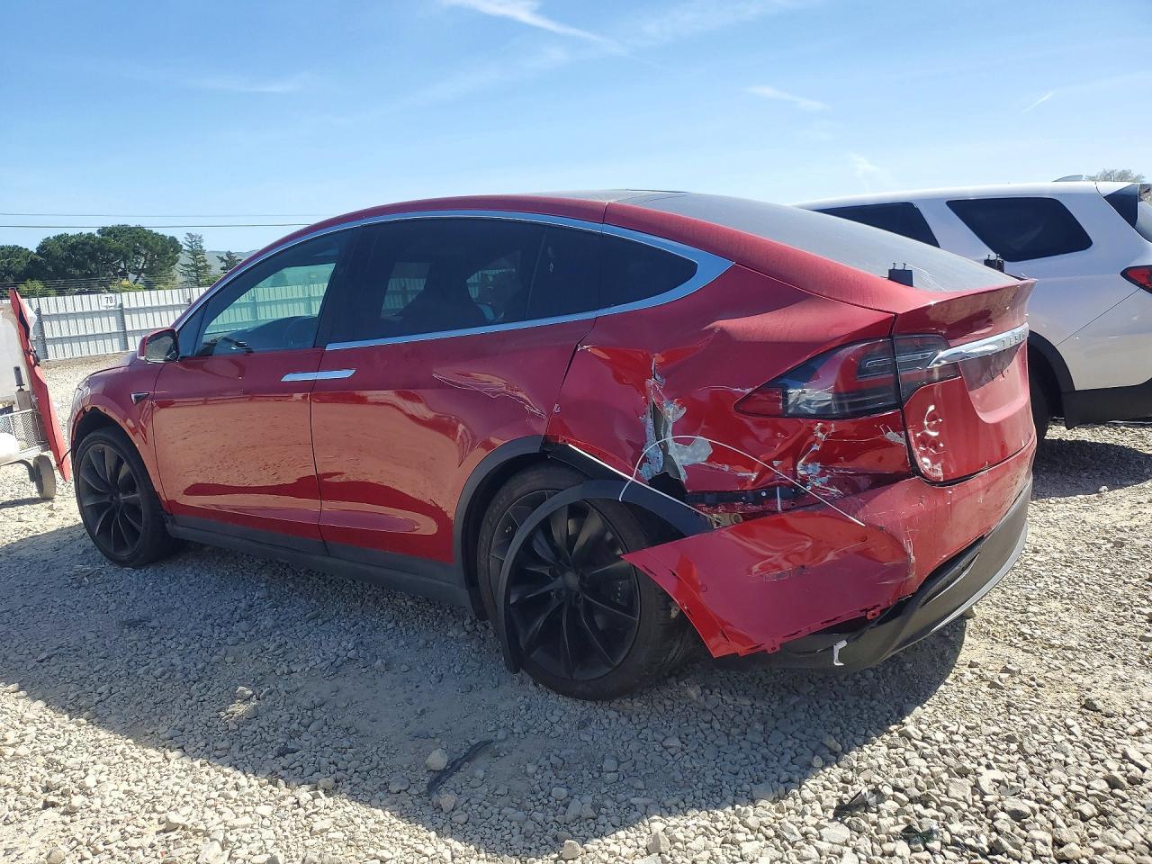 2018 Tesla Model X - Image 2