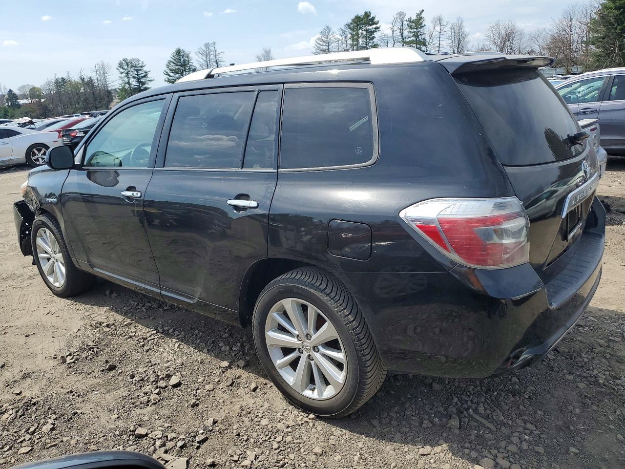 2010 Toyota Highlander Hybrid Limited - Image 2