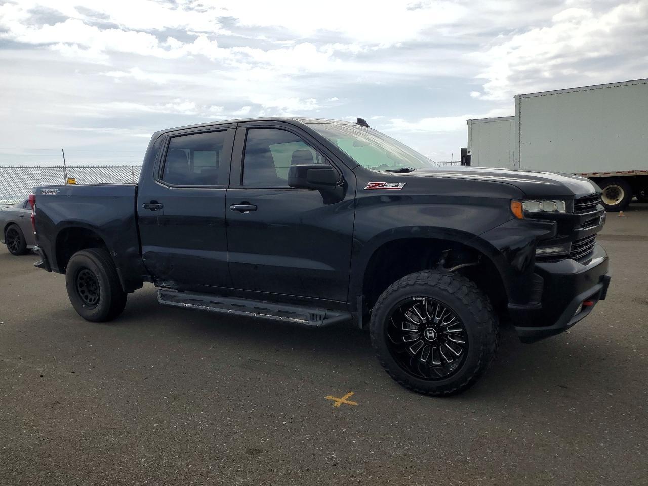 2019 Chevrolet Silverado K1500 Lt Trail Boss - Image 4