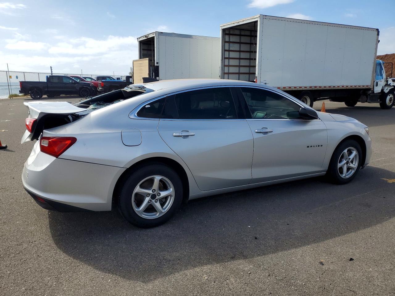 2018 Chevrolet Malibu Ls - Фото 3