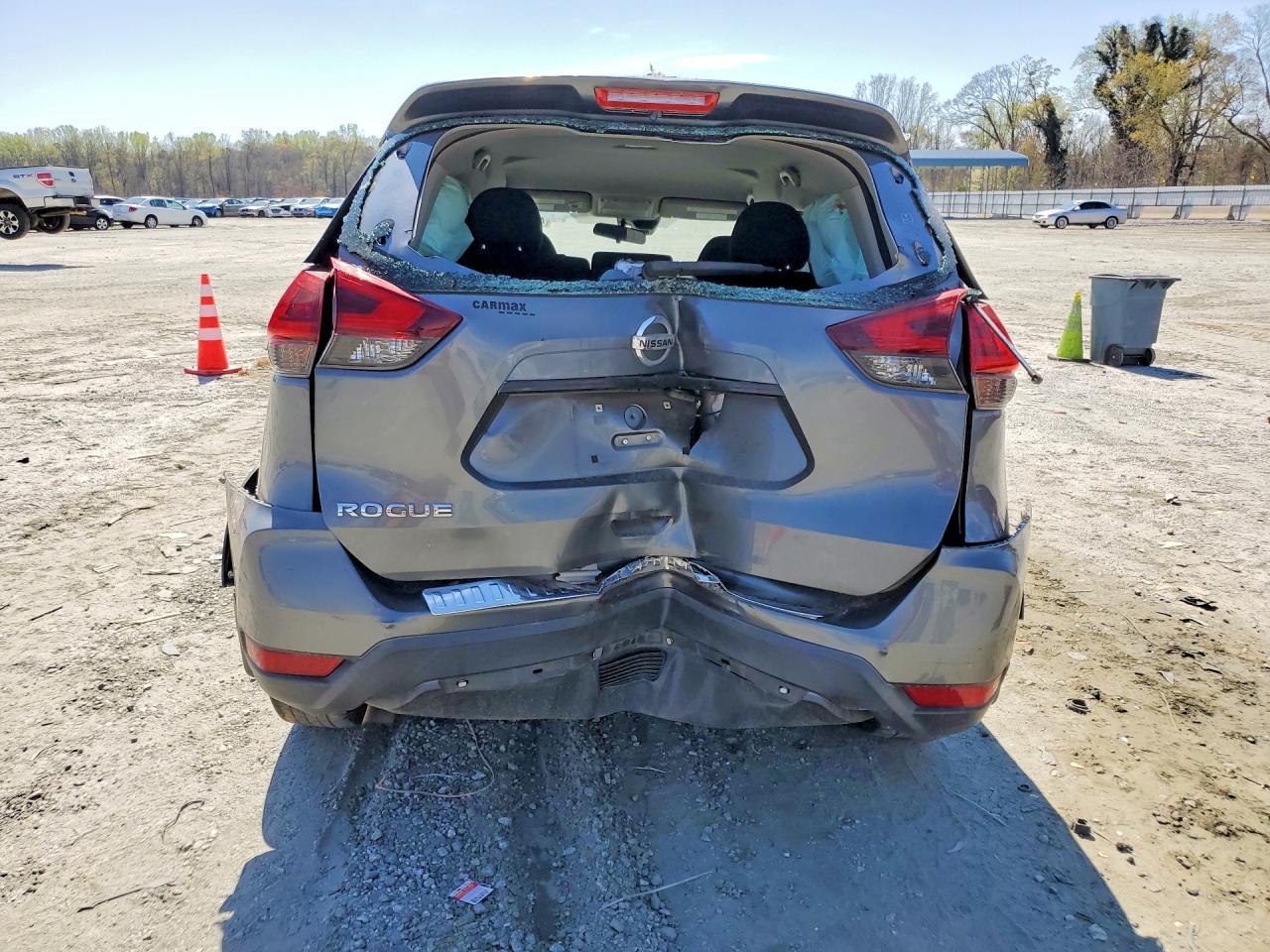 2020 Nissan Rogue S - Фото 6