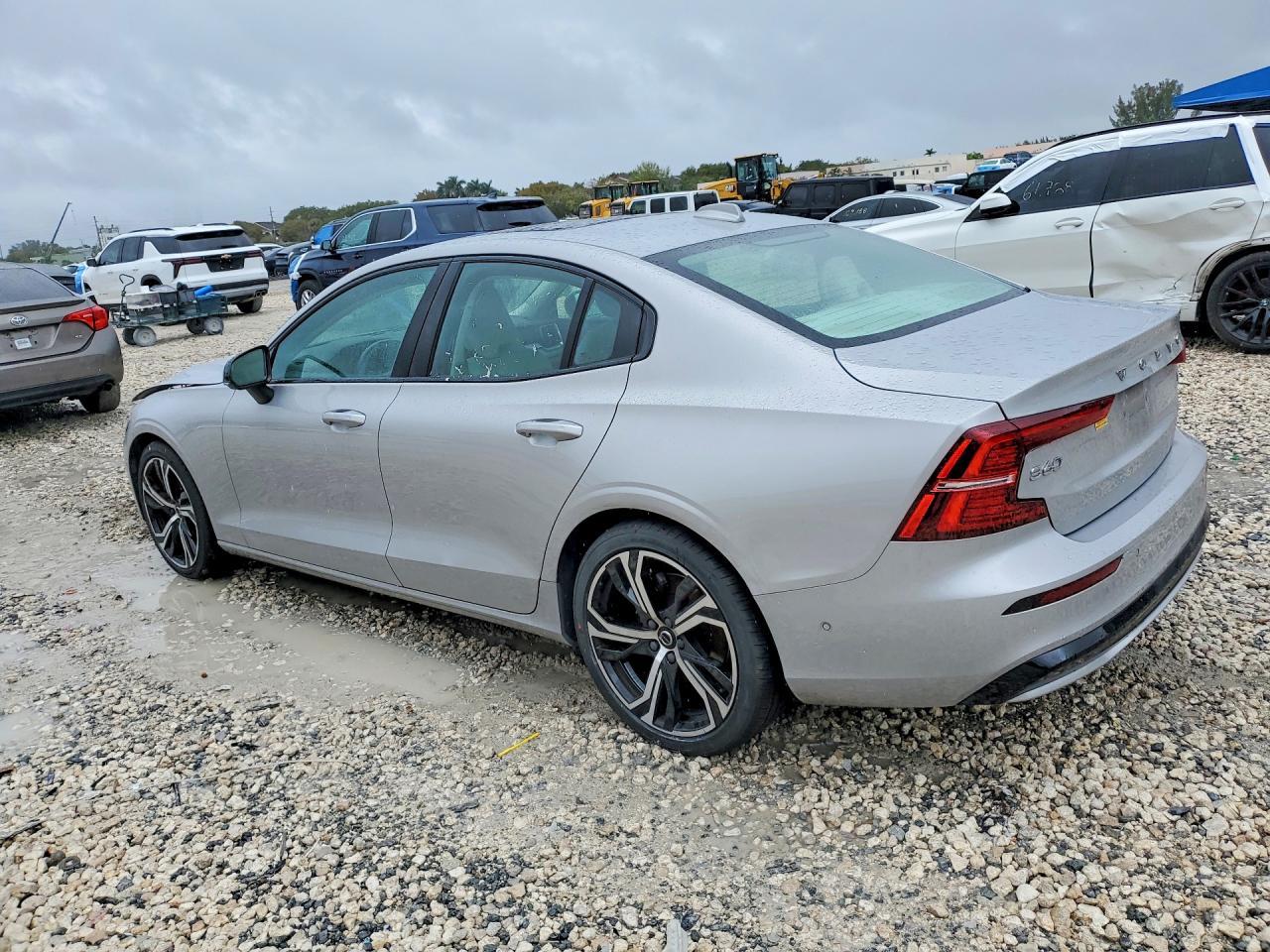 2024 Volvo S60 Plus - Image 2