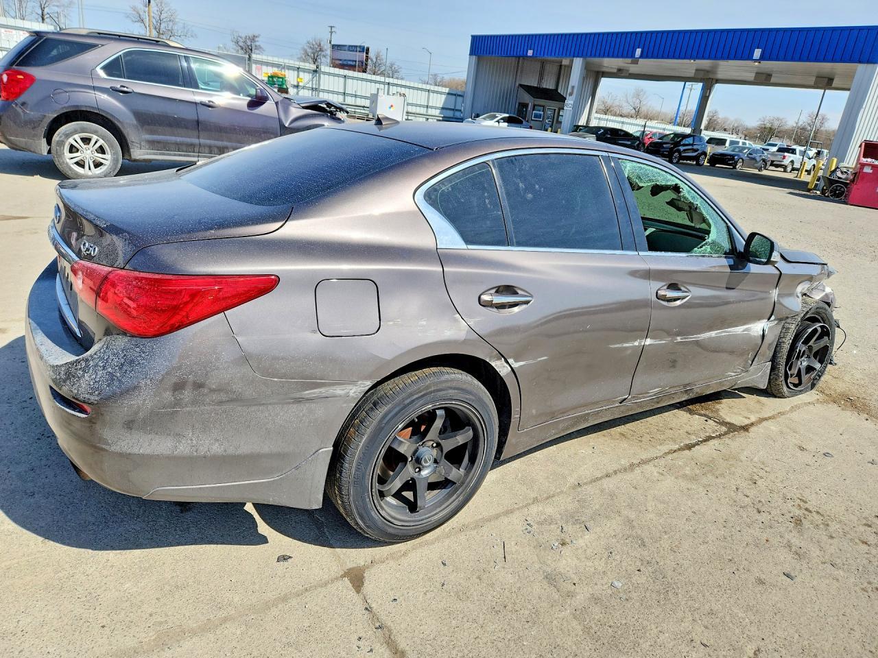 2016 Infiniti Q50 2.0T Premium - Фото 3