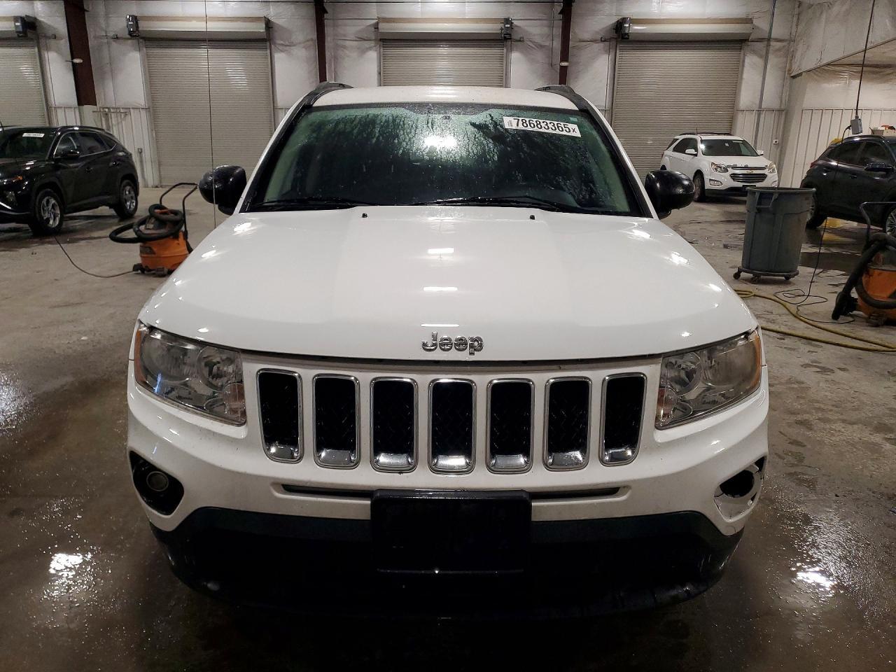 2011 Jeep Compass - Image 5