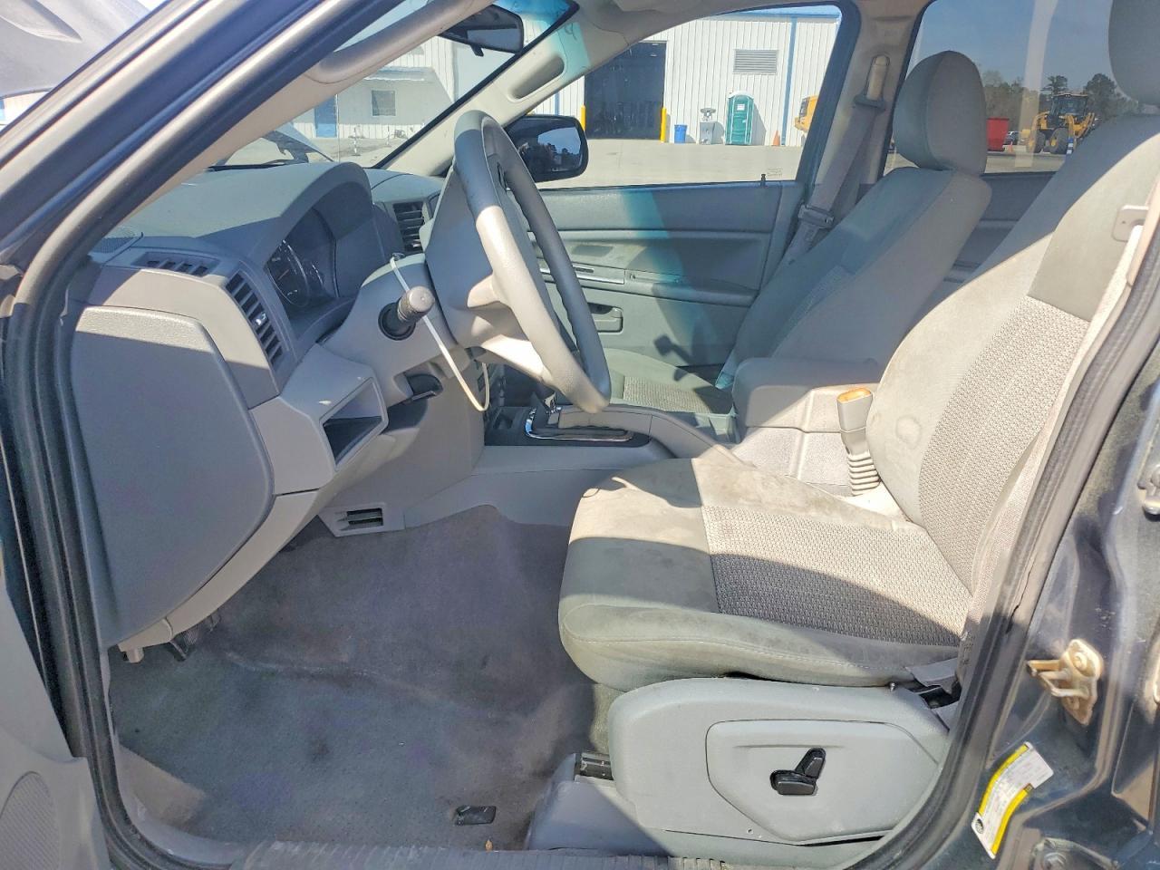 2007 Jeep Grand Cherokee Laredo - Фото 7