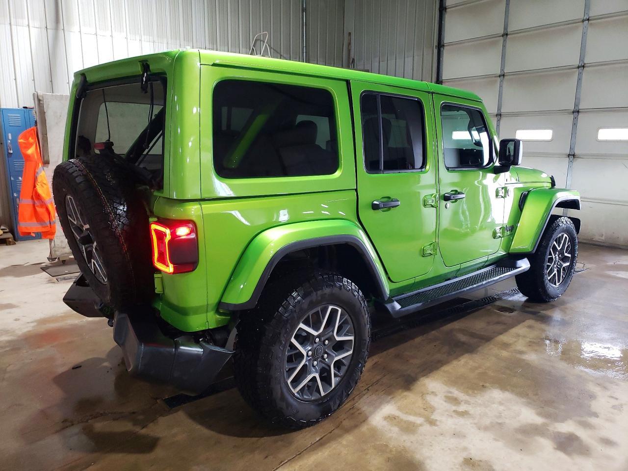 2026 Jeep Wrangler Sahara - Image 3