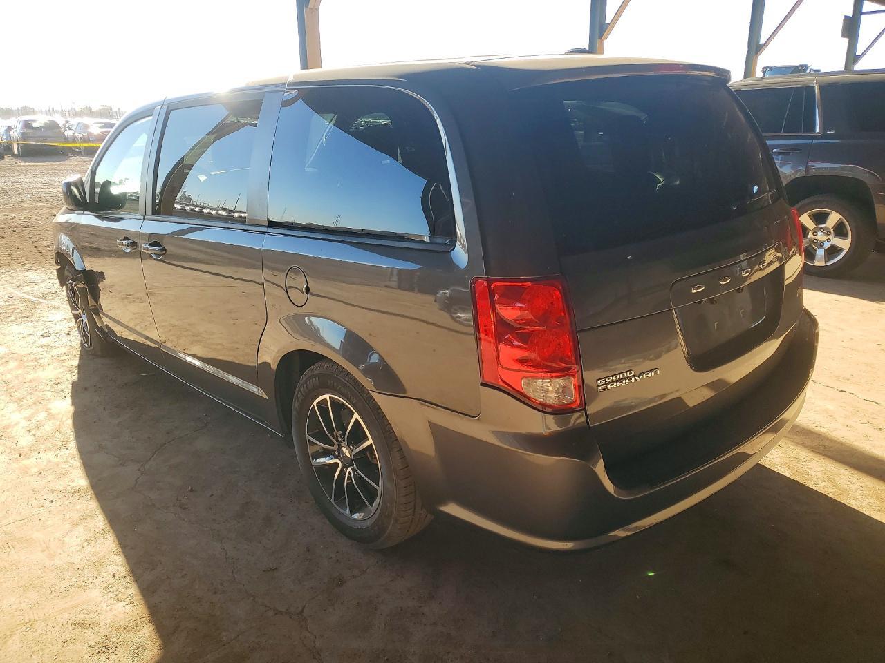 2018 Dodge Grand Caravan Se - Image 2