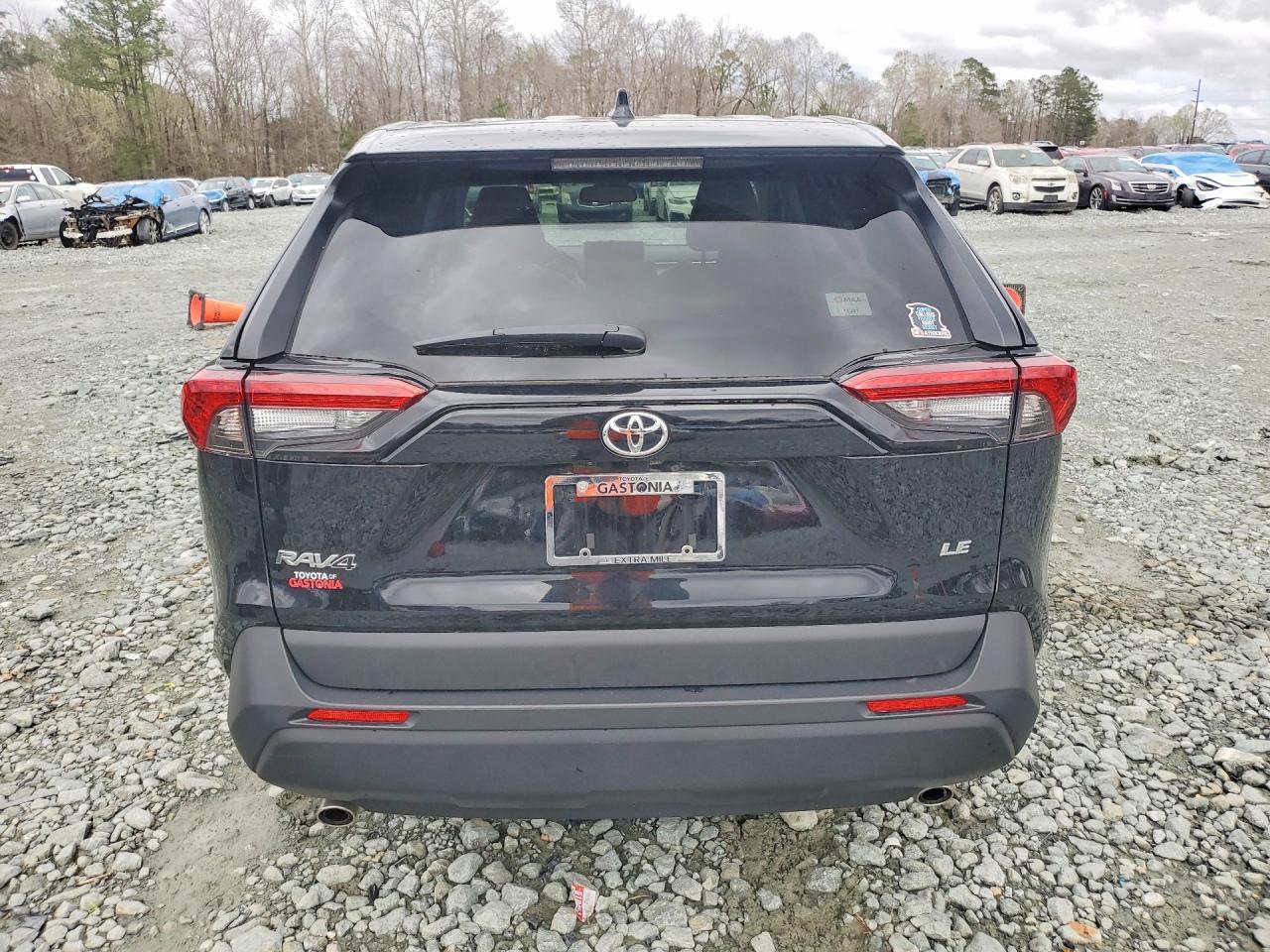 2025 Toyota Rav4 Le - Image 6