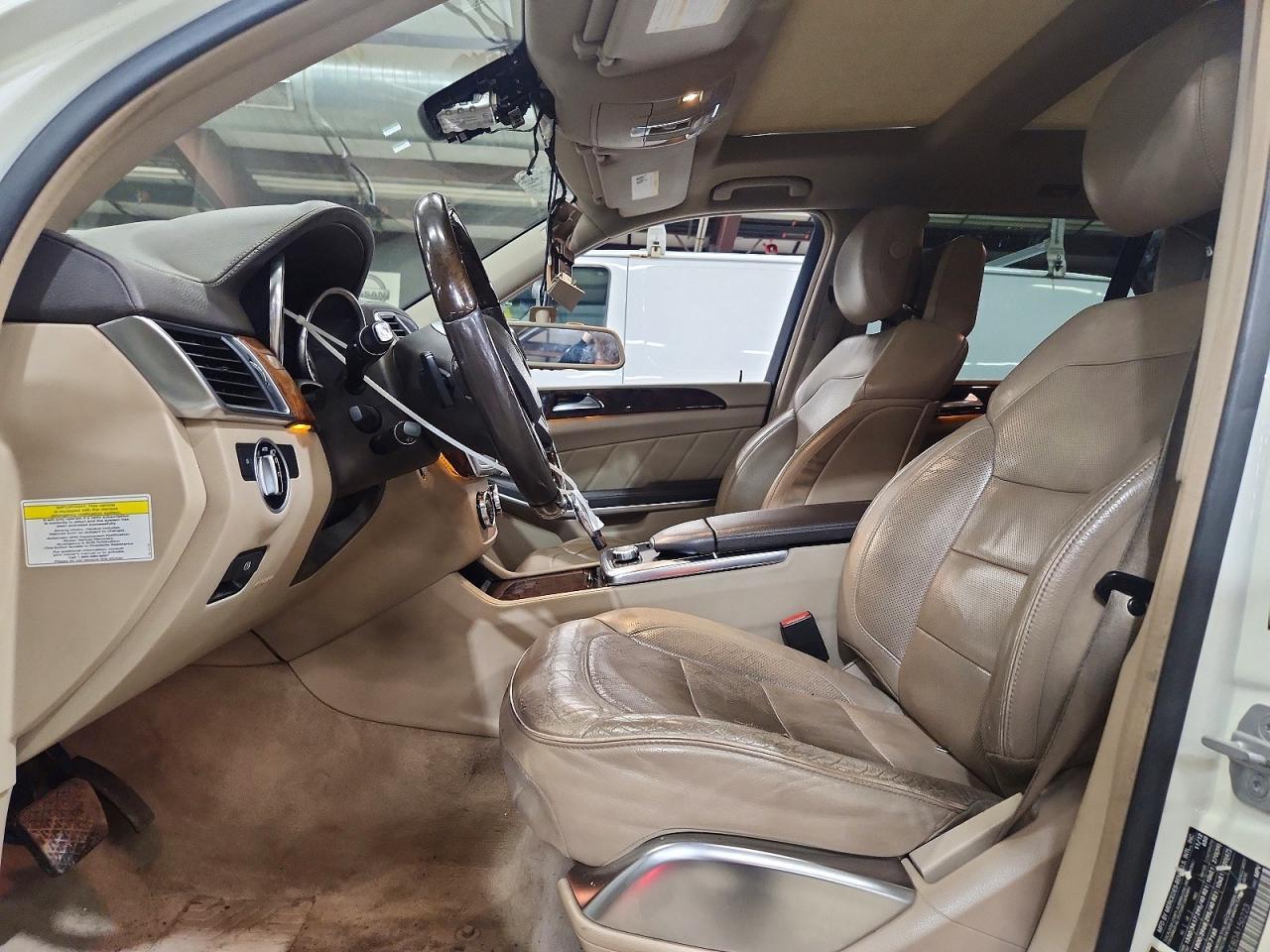 2013 Mercedes-Benz Gl 550 4Matic - Image 7